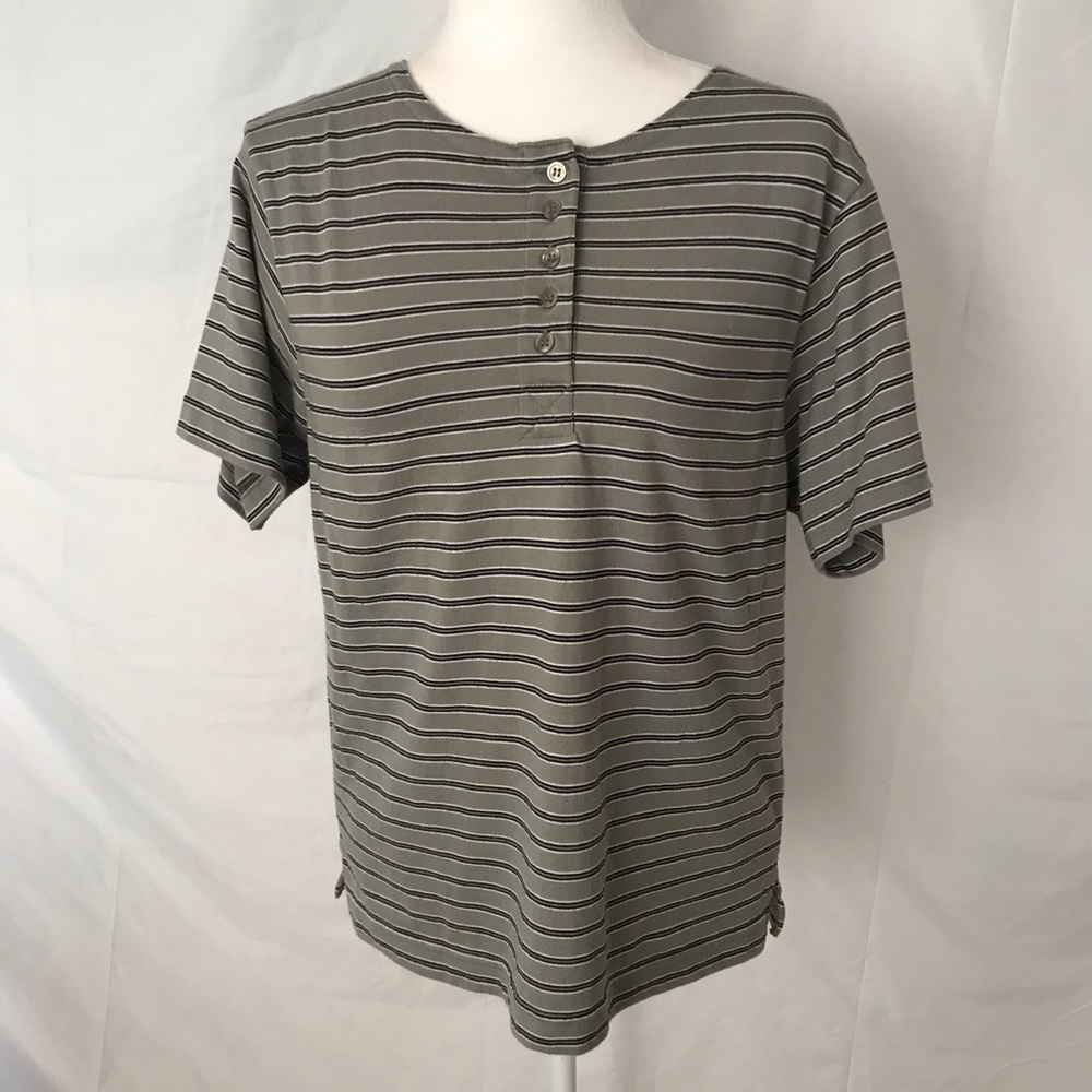 Erika & Co. Petite Large Beautiful Top